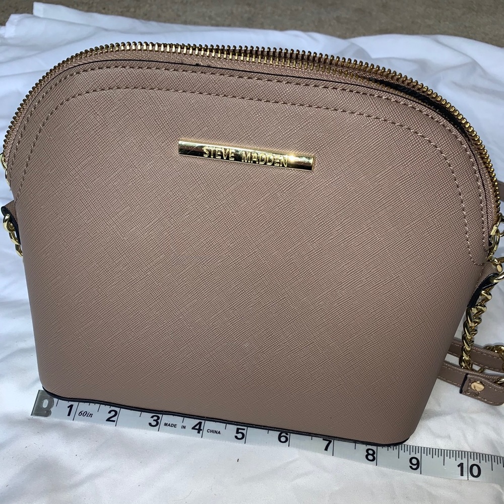 Taupe Crossbody 👜